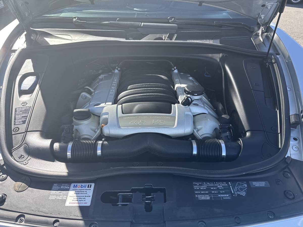 2008 Porsche Cayenne GTS photo 21