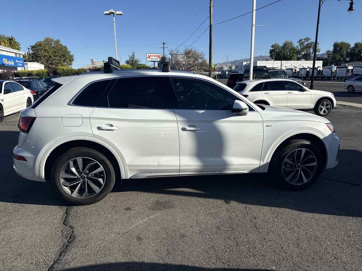 2023 Audi Q5 S line Premium Plus photo 5