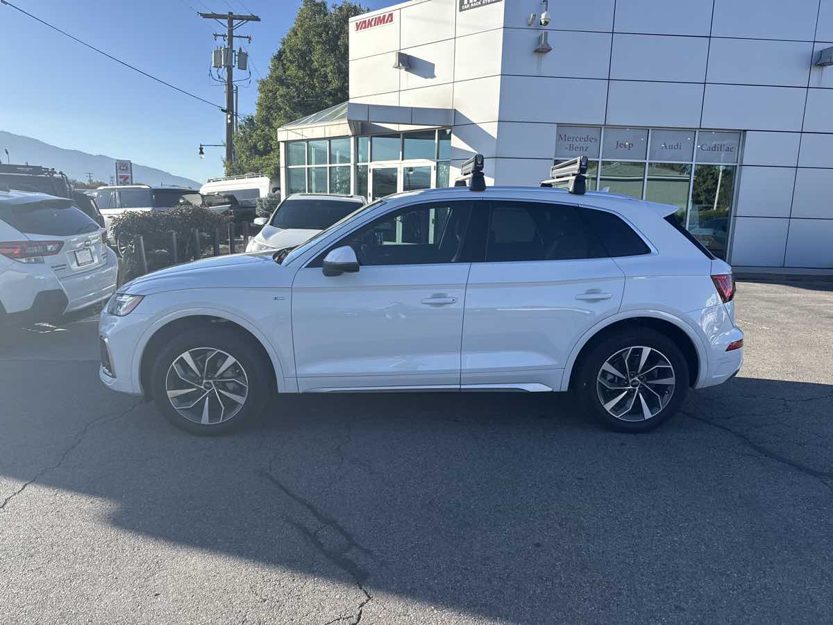 2023 Audi Q5 S line Premium Plus photo 9