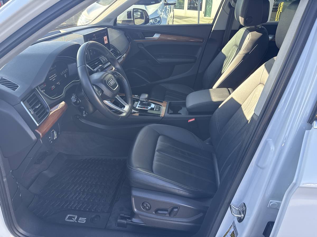 2023 Audi Q5 S line Premium Plus photo 13