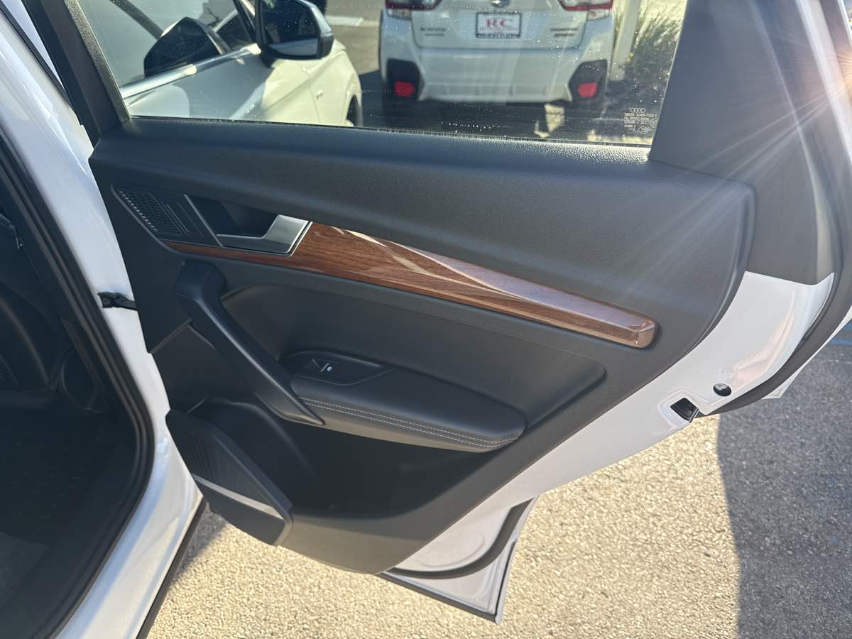 2023 Audi Q5 S line Premium Plus photo 19