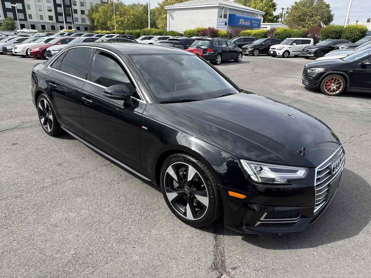 2017 Audi A4 Quattro Premium Plus photo 3