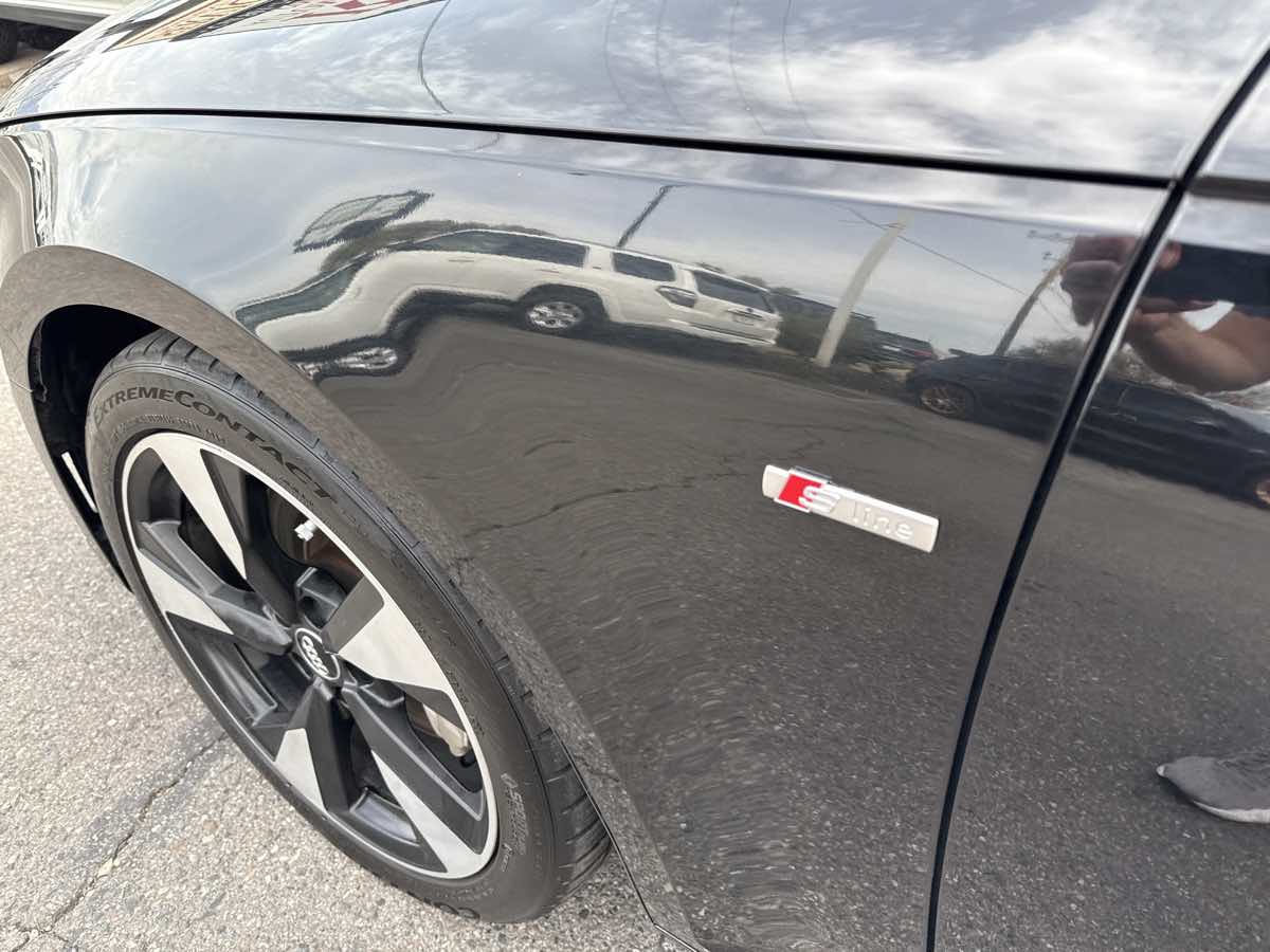 2017 Audi A4 Quattro Premium Plus photo 10