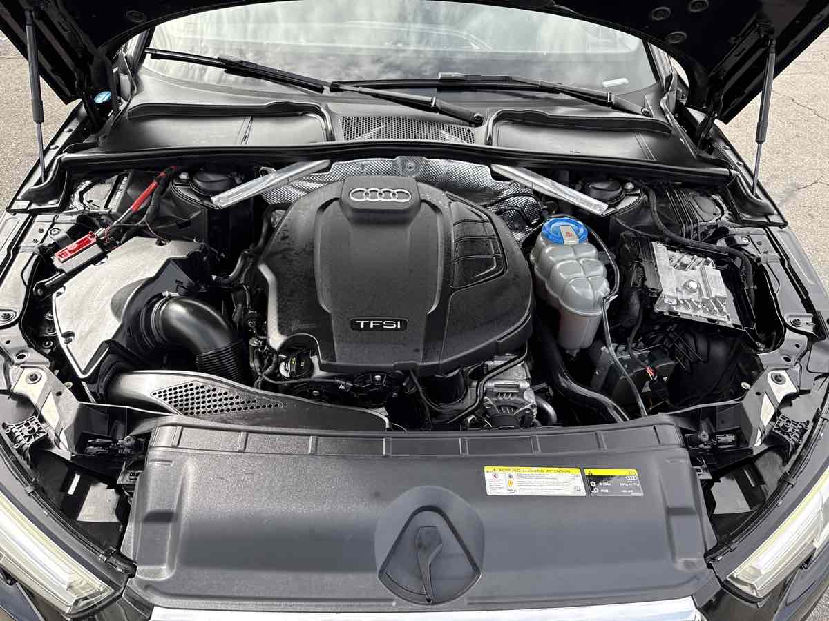 2017 Audi A4 Quattro Premium Plus photo 24