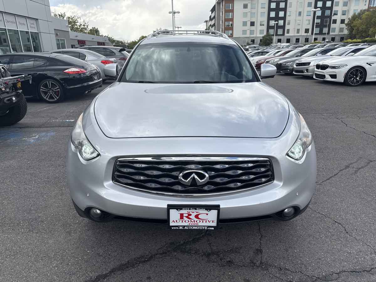 2010 Infiniti FX35 photo 3