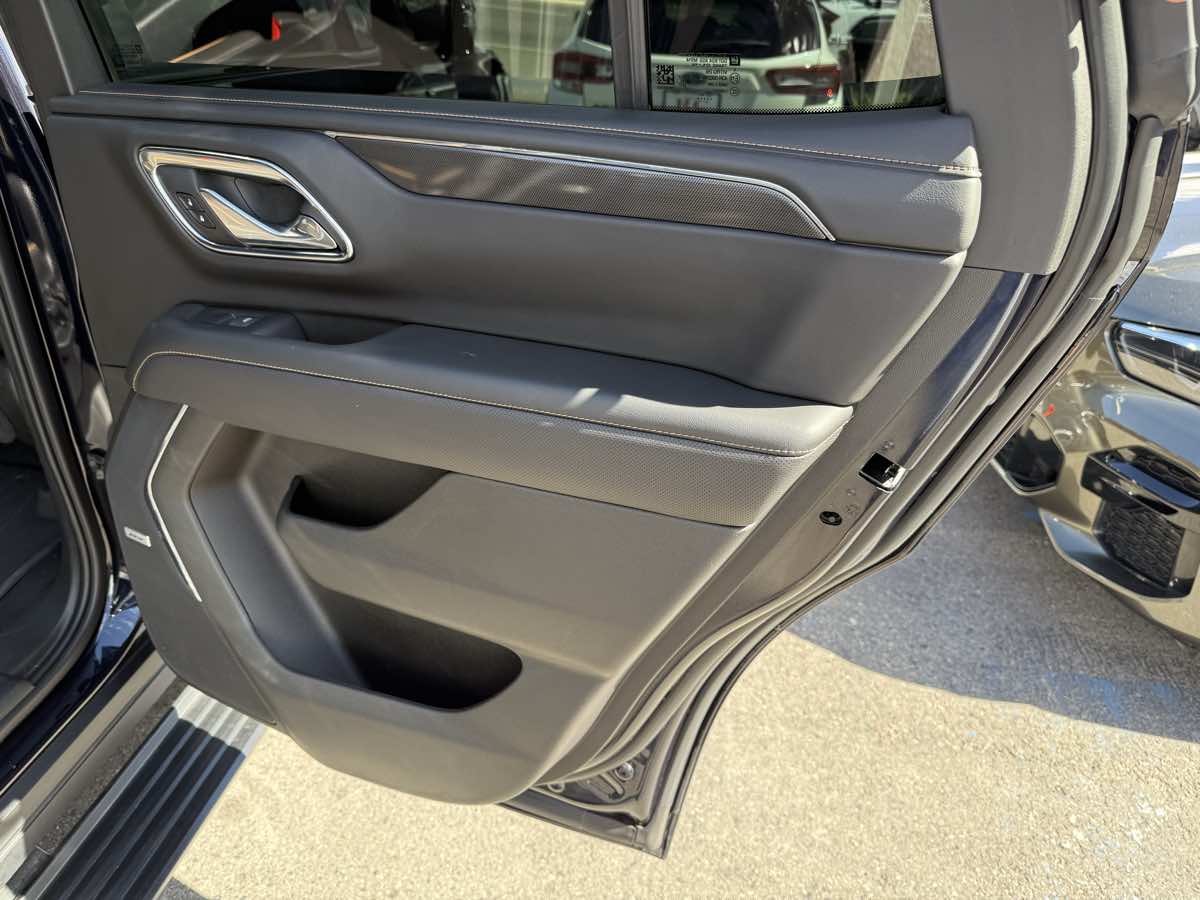 2023 Gmc Yukon AT4 photo 19