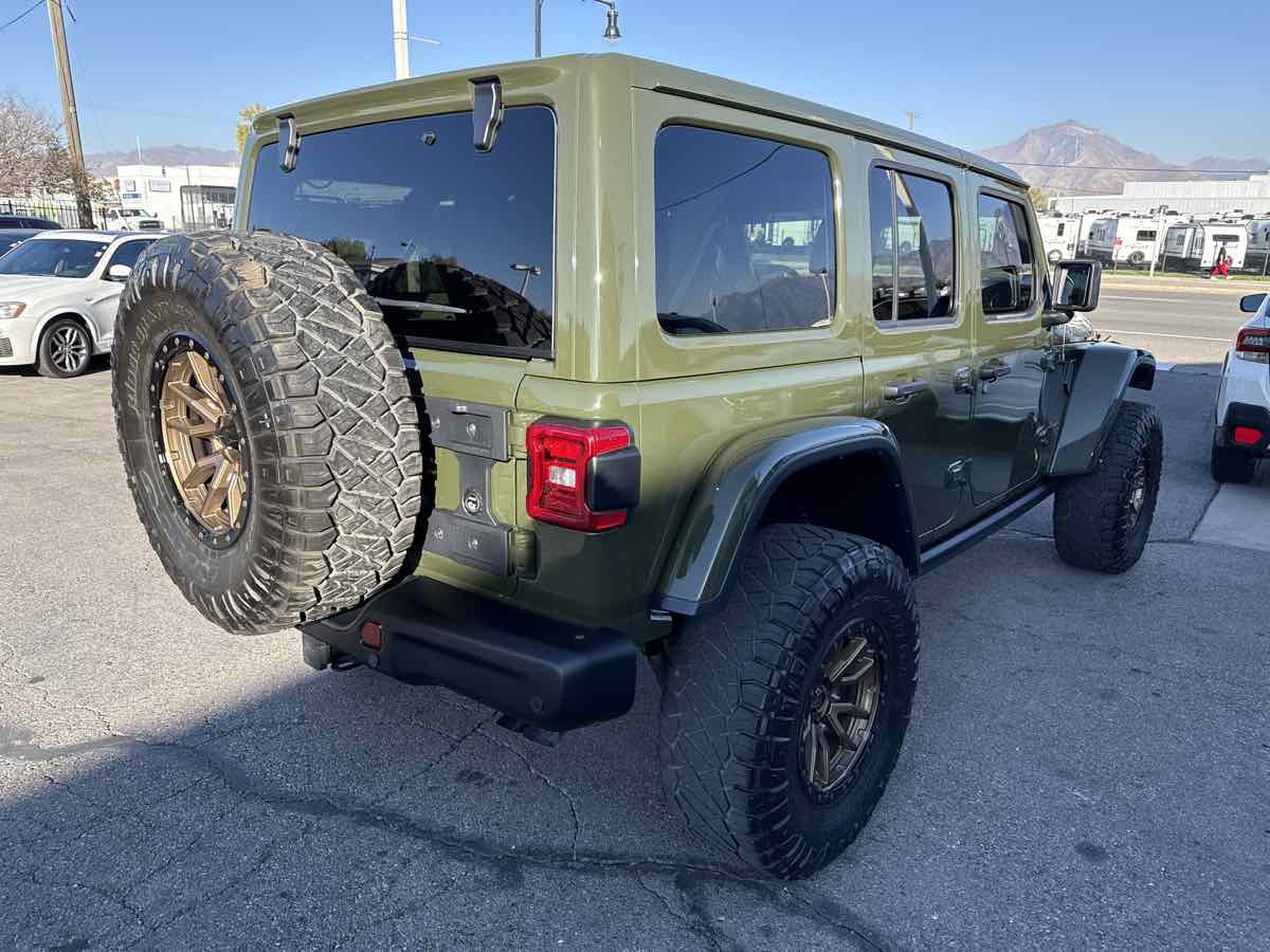 2023 Jeep Wrangler 4-Door Rubicon 392 - Photo 7
