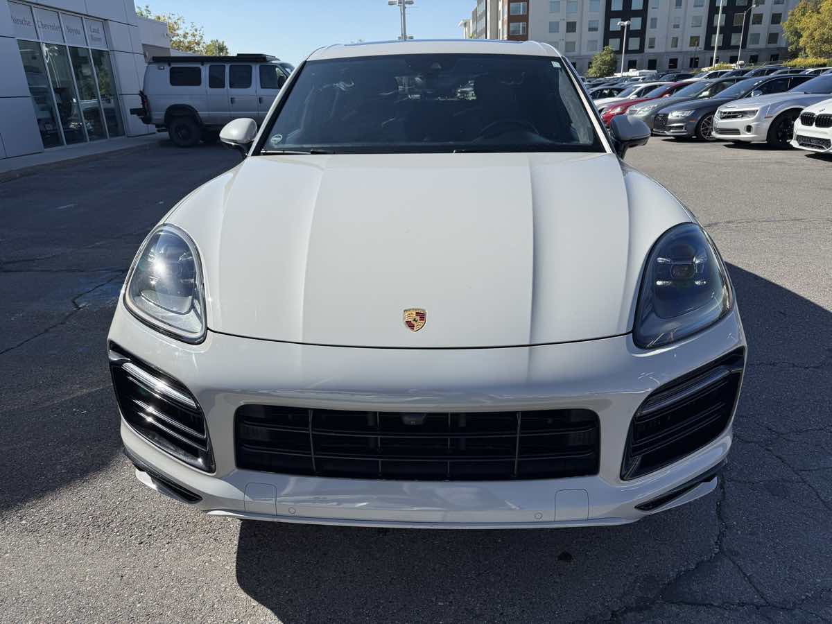 2021 Porsche Cayenne GTS photo 2