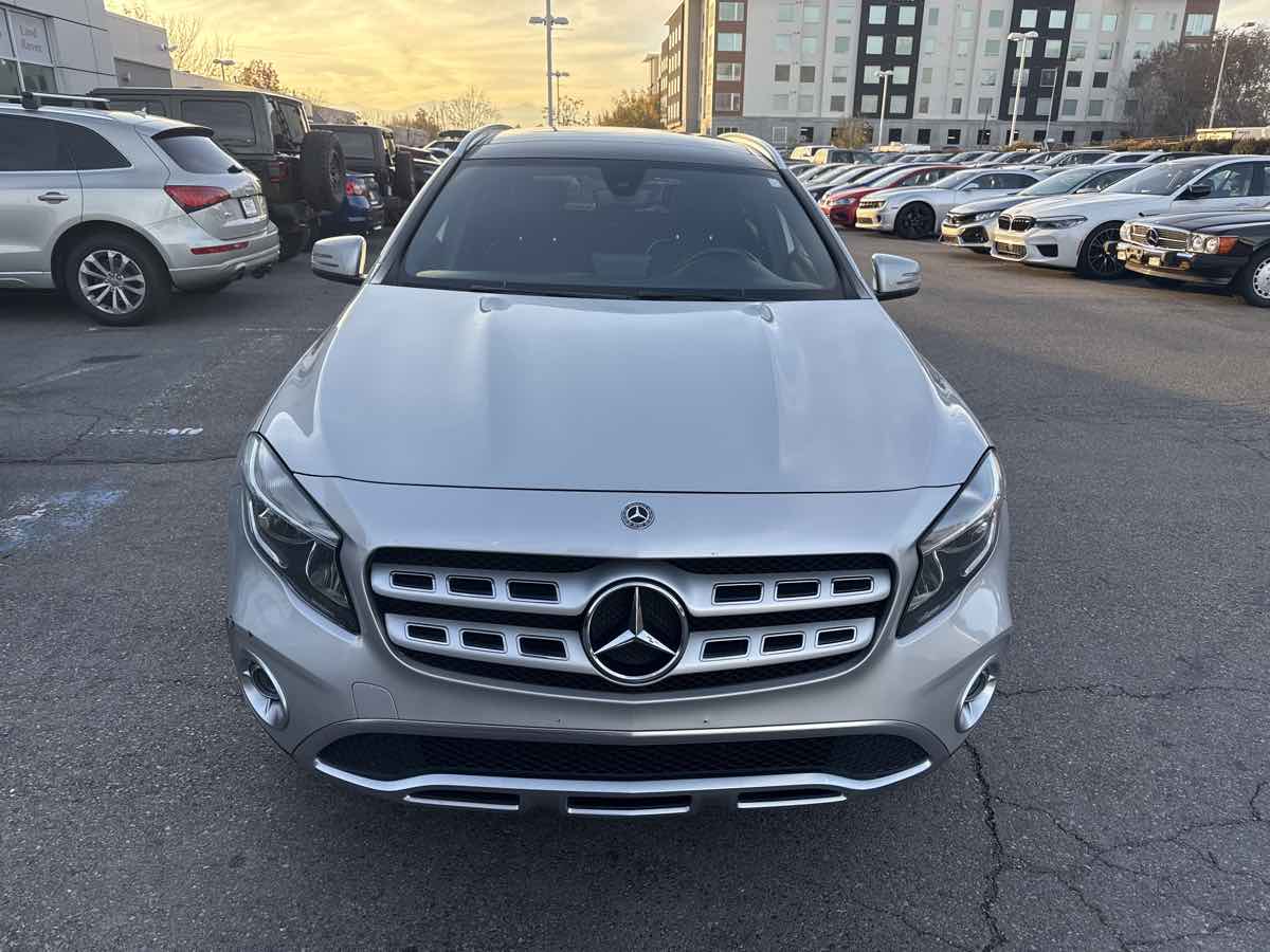 2018 Mercedes Benz GLA 250 4MATIC photo 2