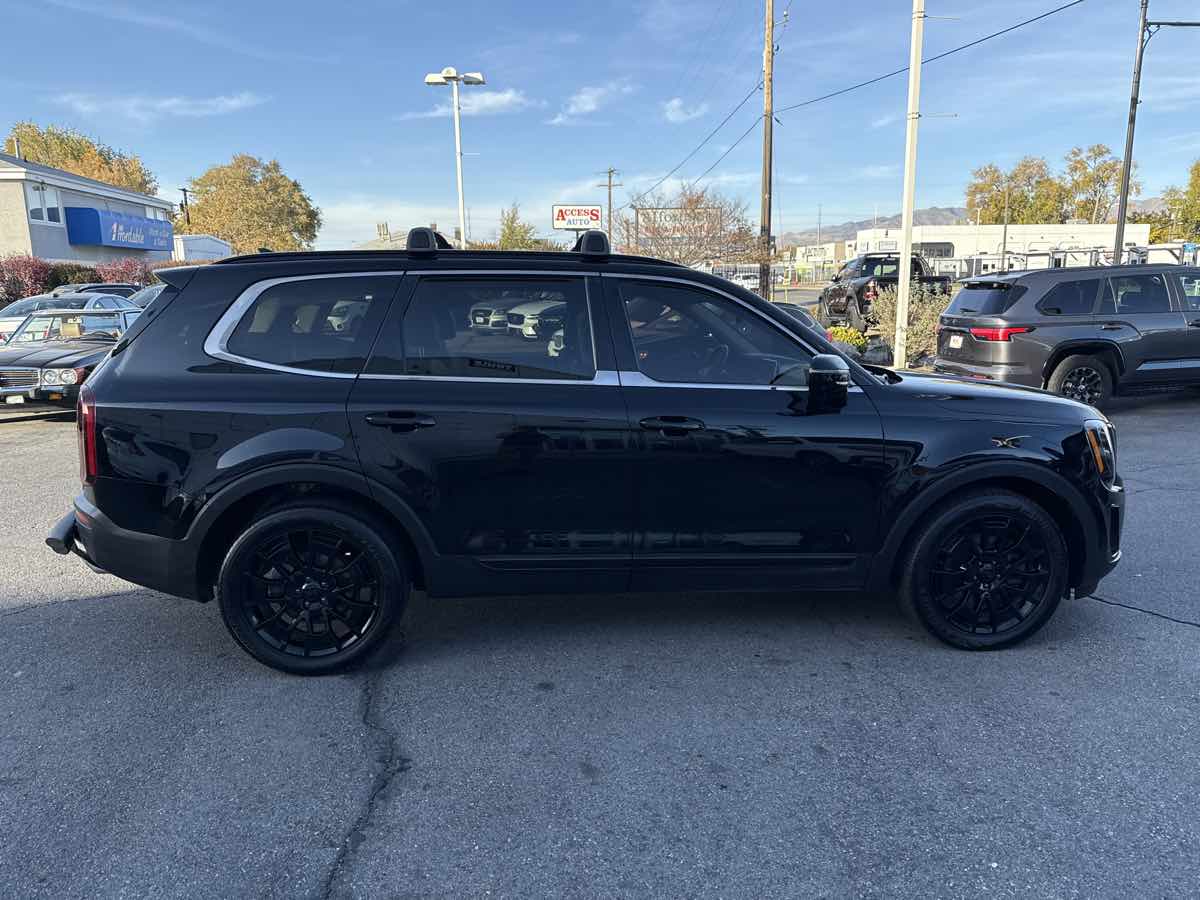 2021 Kia Telluride SX Nightfall Edition photo 4