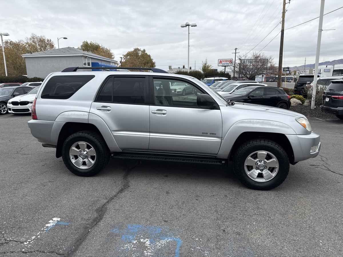 2005 Toyota 4Runner SR5 photo 4