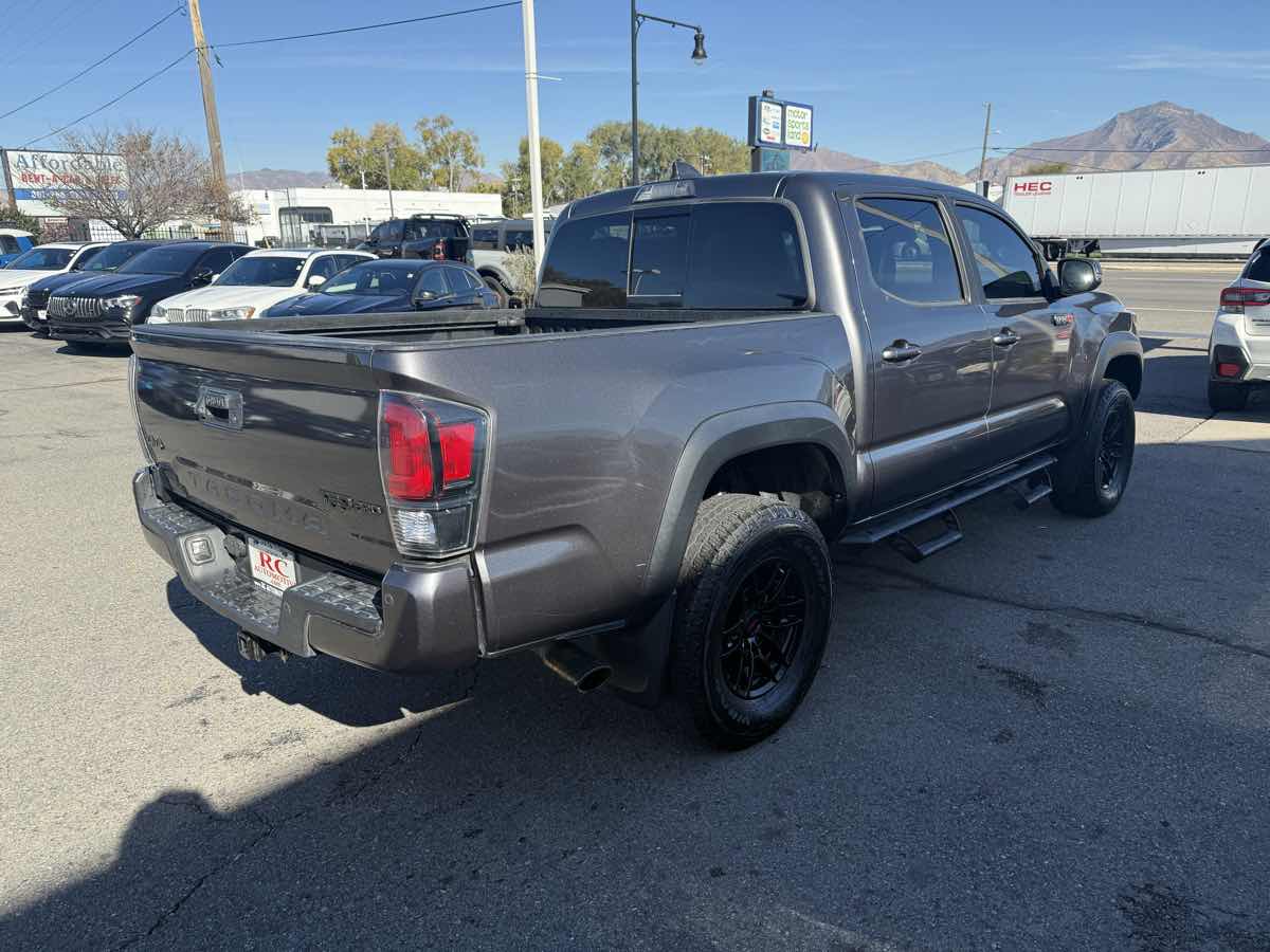 2020 Toyota Tacoma TRD Pro photo 4