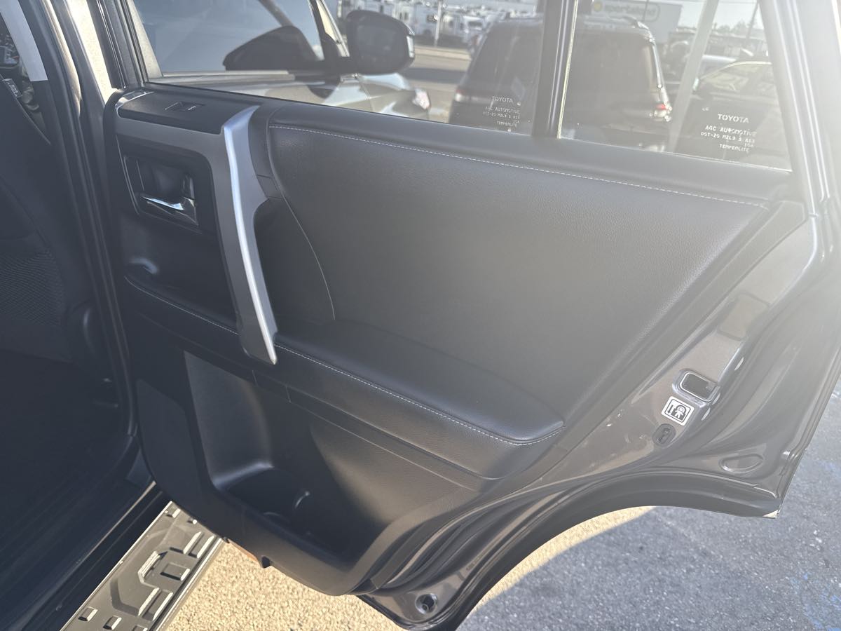 2018 Toyota 4Runner SR5 - Photo 20