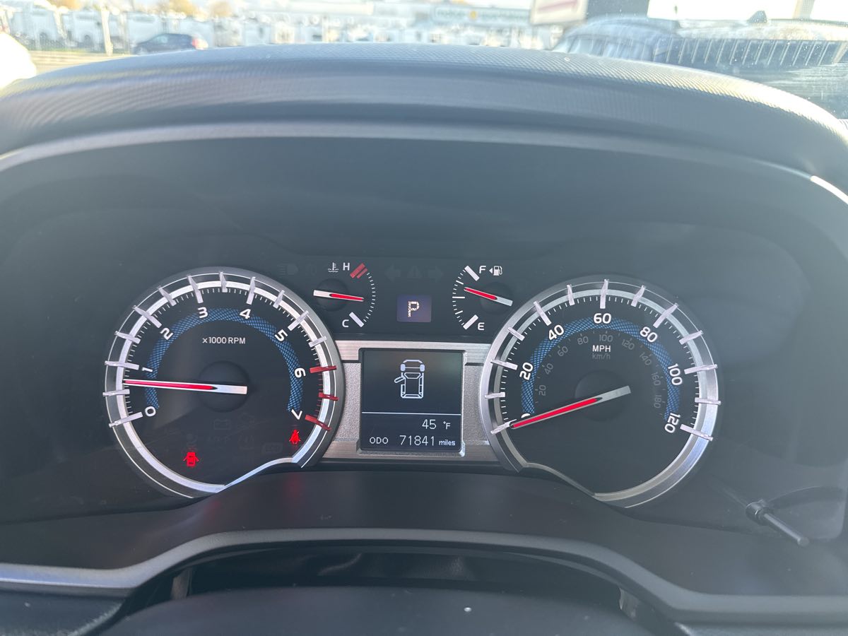 2018 Toyota 4Runner SR5 - Photo 28