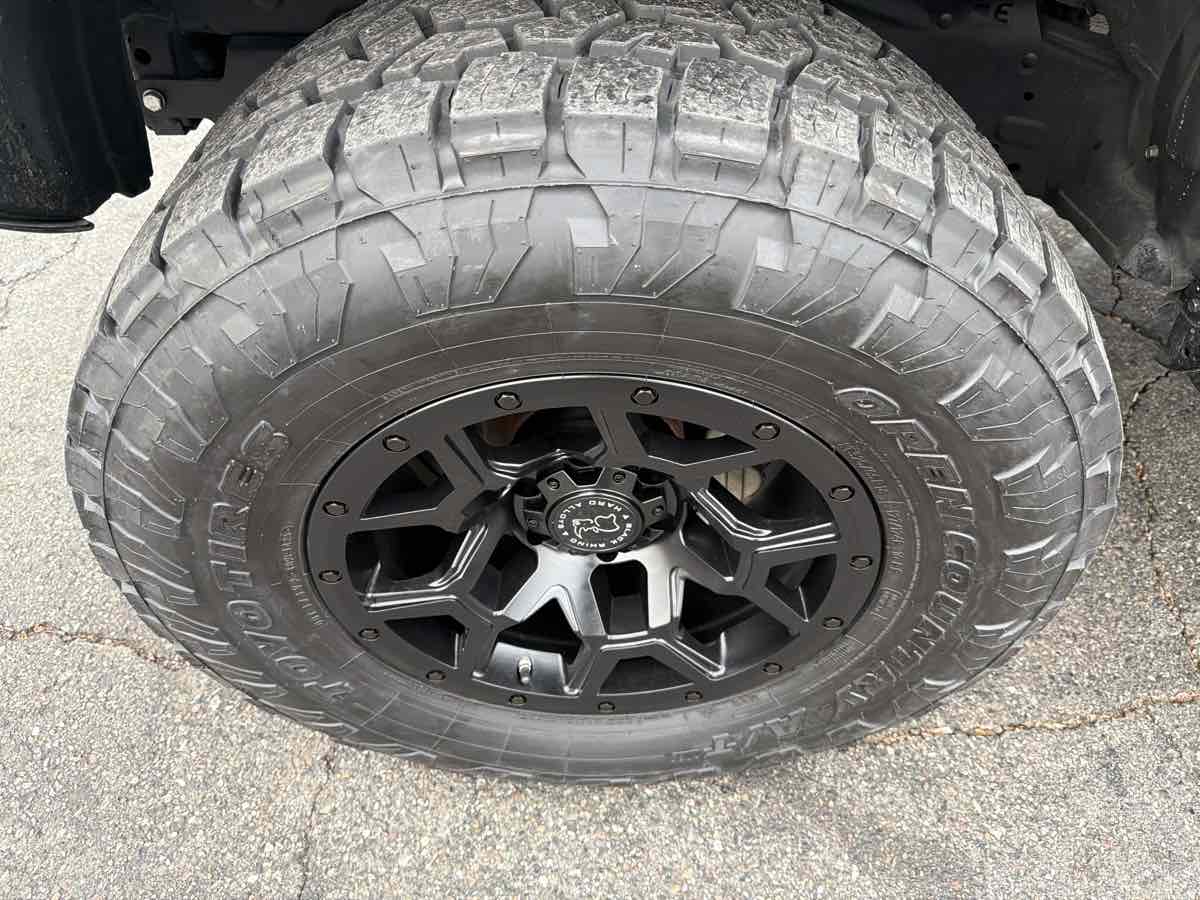 2018 Toyota 4Runner SR5 - Photo 10