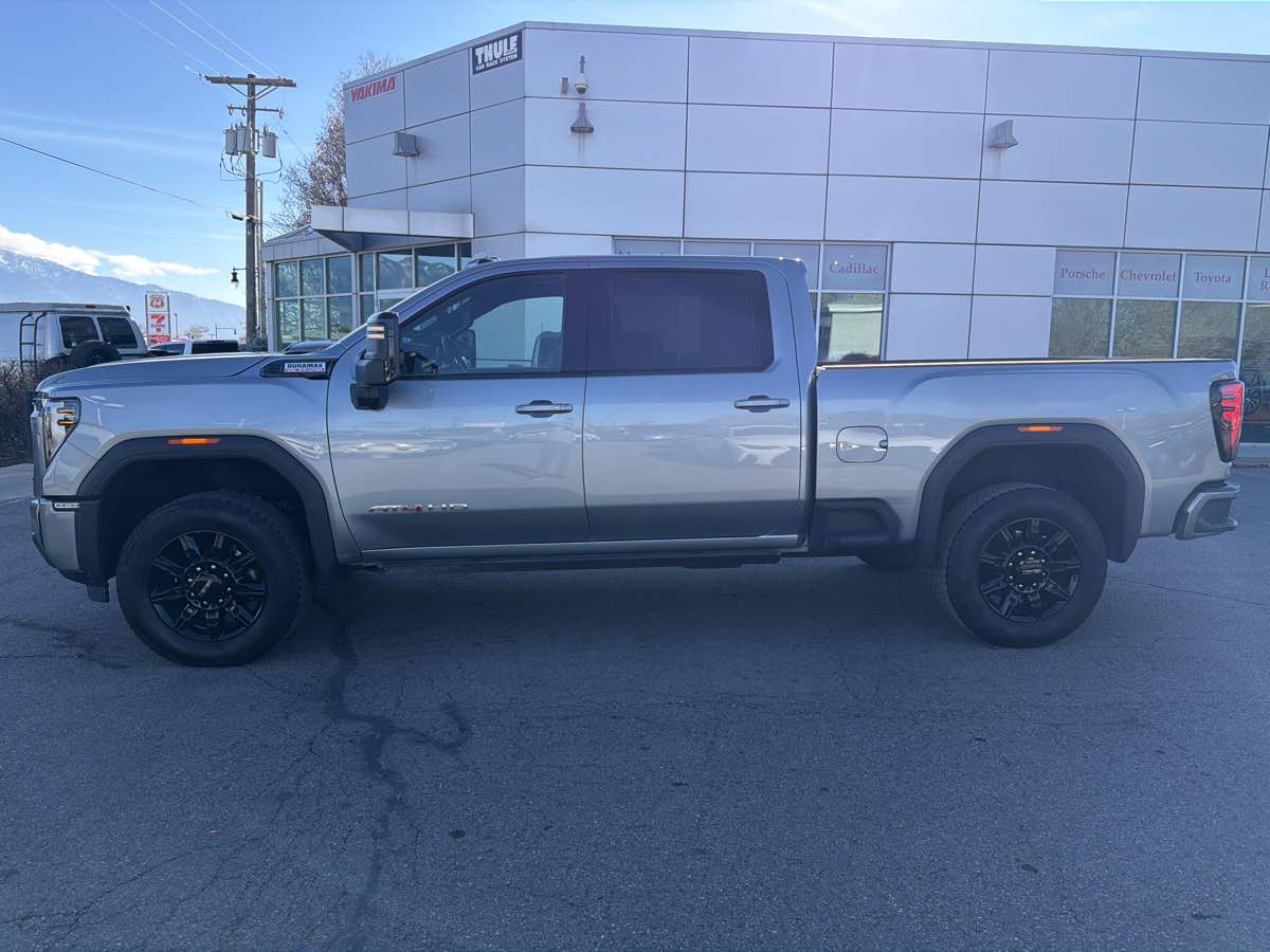 2024 Gmc Sierra HD Denali photo 3