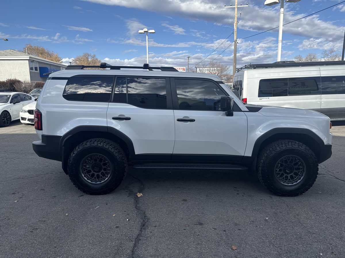 2025 Toyota Land Cruiser photo 2