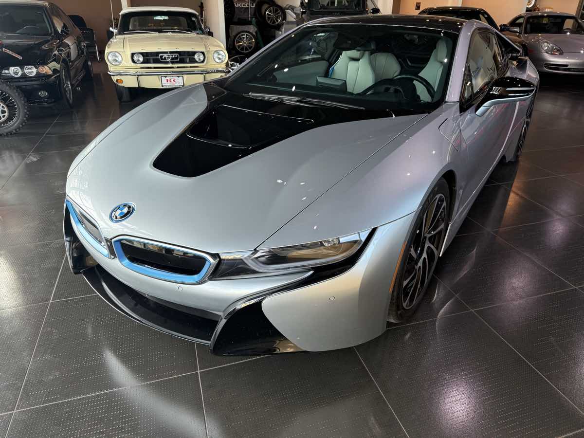 2014 Bmw i8 photo 2