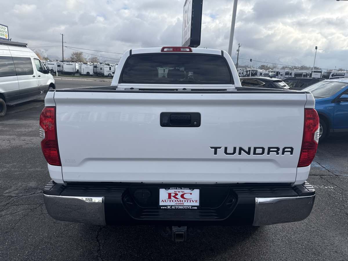 Image of 2014-Toyota-Tundra-4WD-Truck-SR5