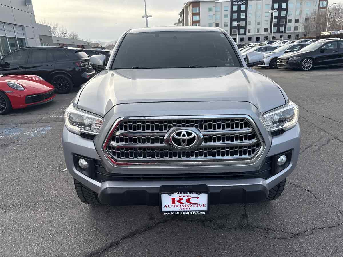 Image of 2017-Toyota-Tacoma-TRD-Off-Road