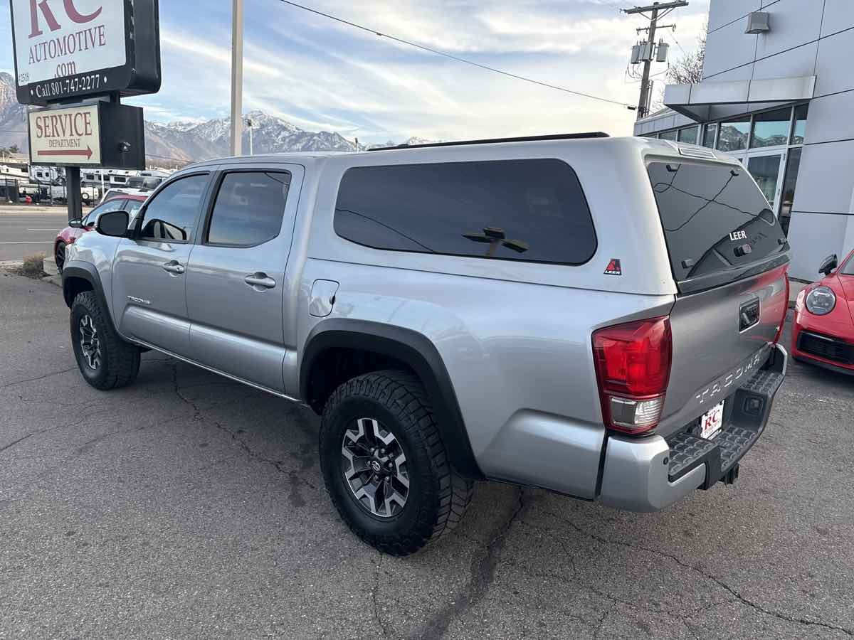 Image of 2017-Toyota-Tacoma-TRD-Off-Road