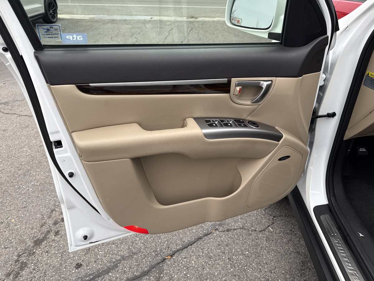 Sold 2012 Hyundai Santa Fe Limited in Salt Lake City