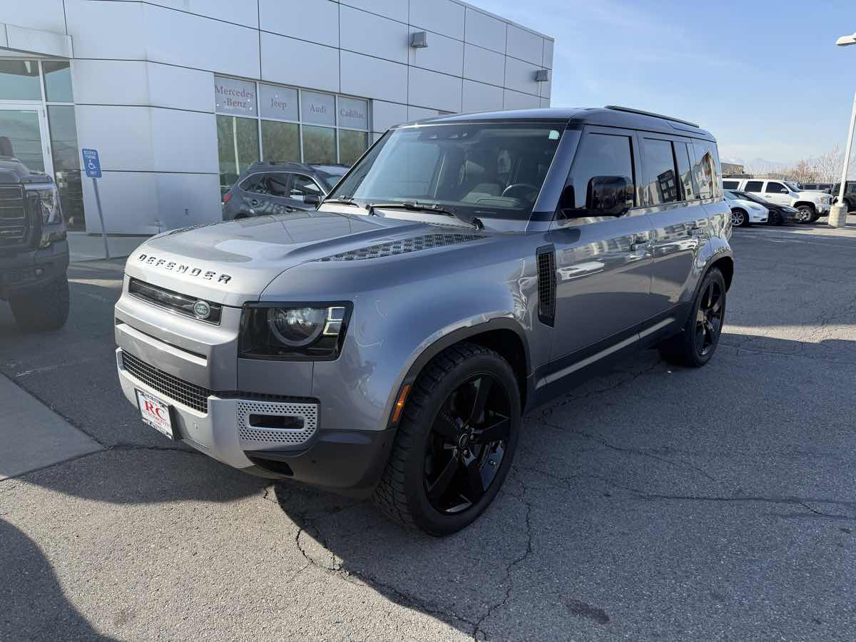 2021 Land Rover Defender SE - Photo 2