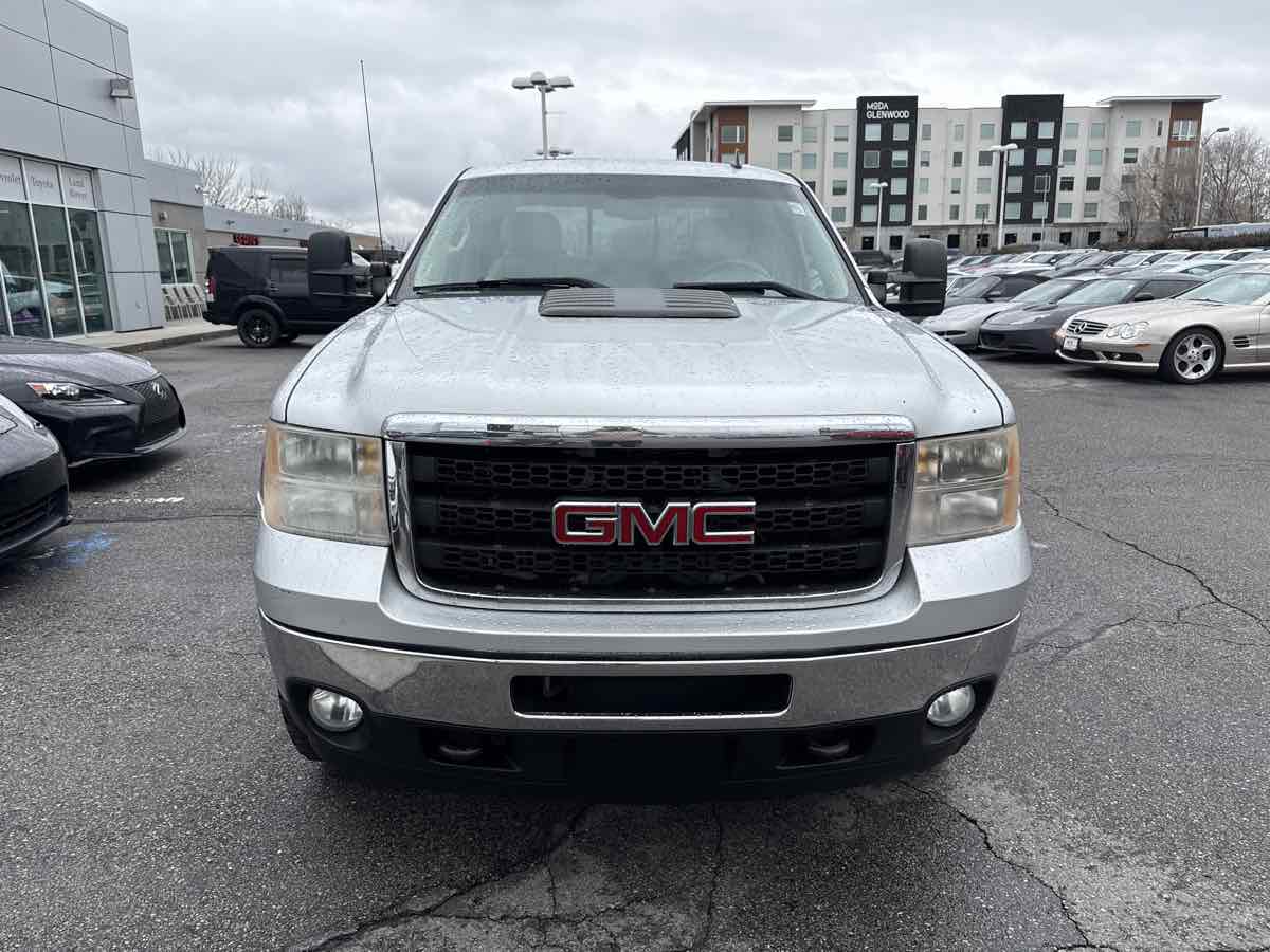 2011 GMC Sierra 2500HD SLT - Photo 3