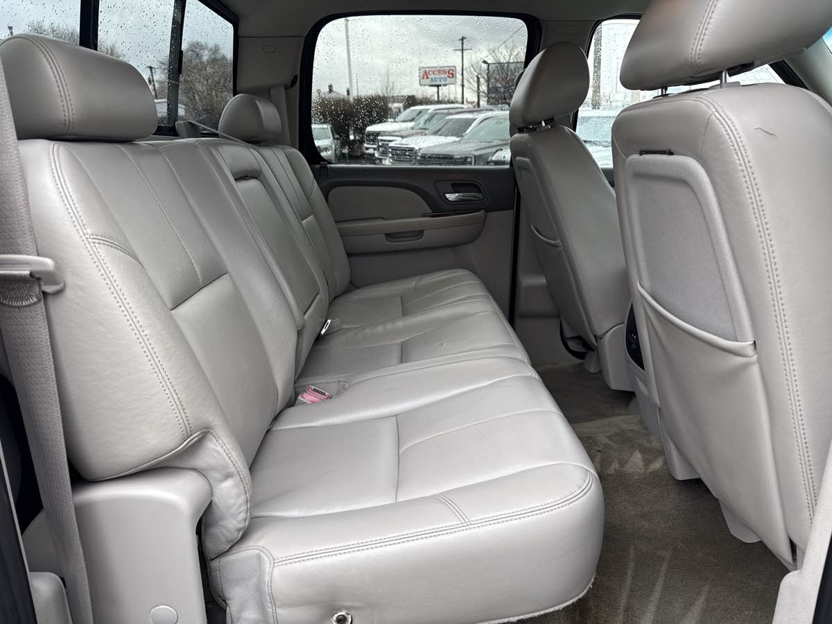 2011 GMC Sierra 2500HD SLT - Photo 16