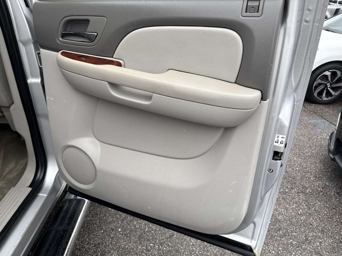 2011 GMC Sierra 2500HD SLT - Photo 17