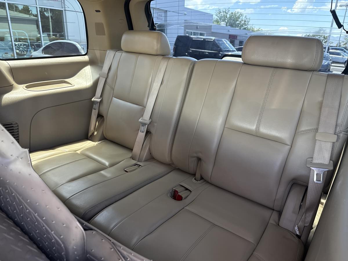 2007 GMC Yukon Denali - Photo 14