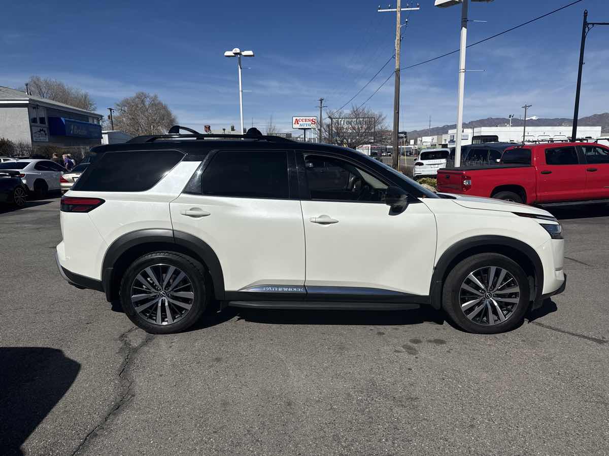 2022 Nissan Pathfinder Platinum - Photo 5