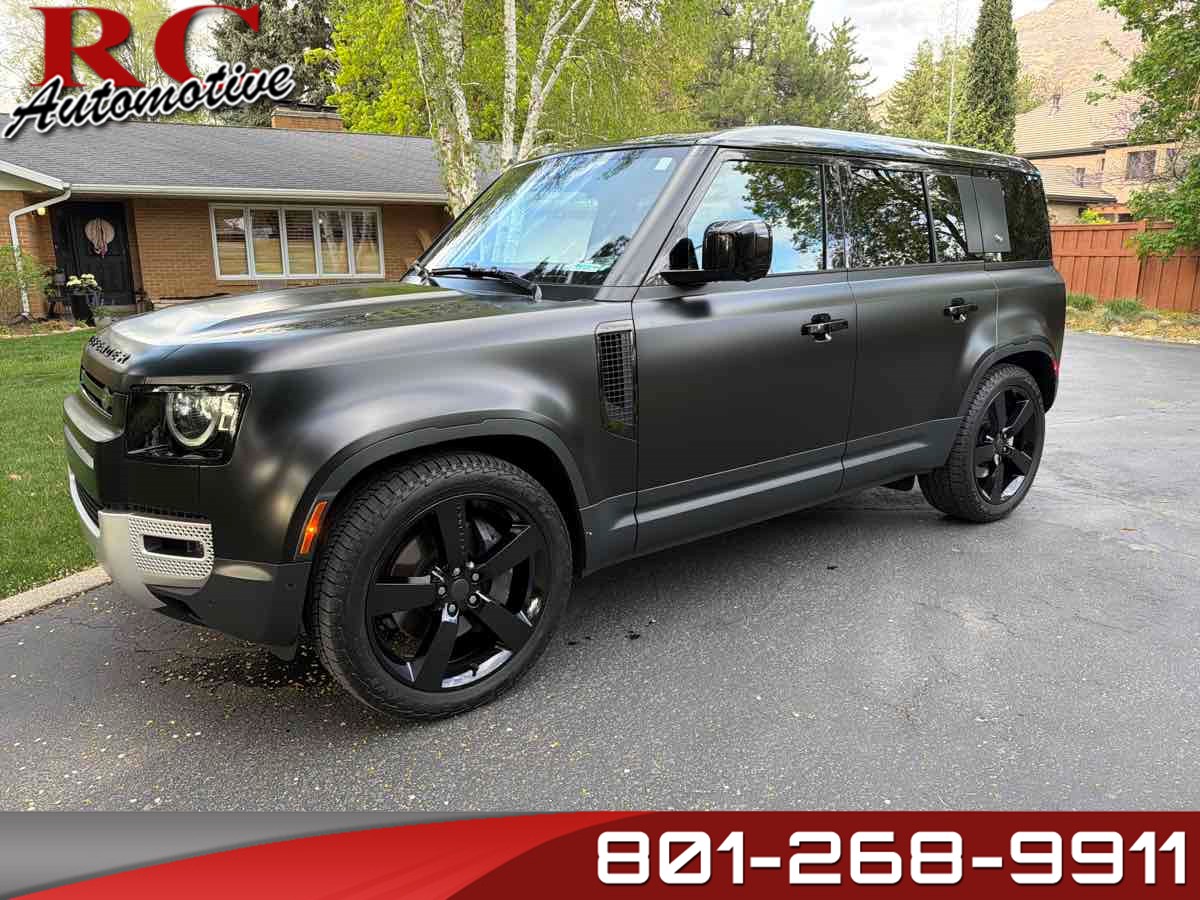 2024 Land Rover Defender 110 SE P400's photo