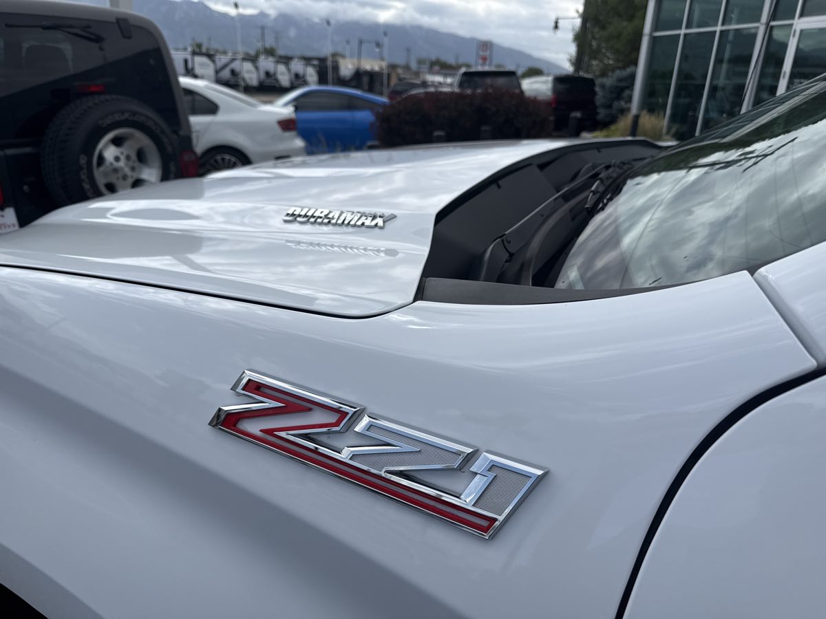 2020 Chevrolet Silverado 1500 LT - Photo 12