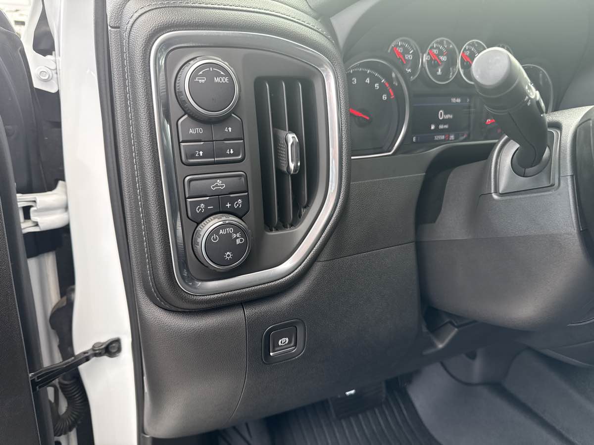 2020 Chevrolet Silverado 1500 LT - Photo 15