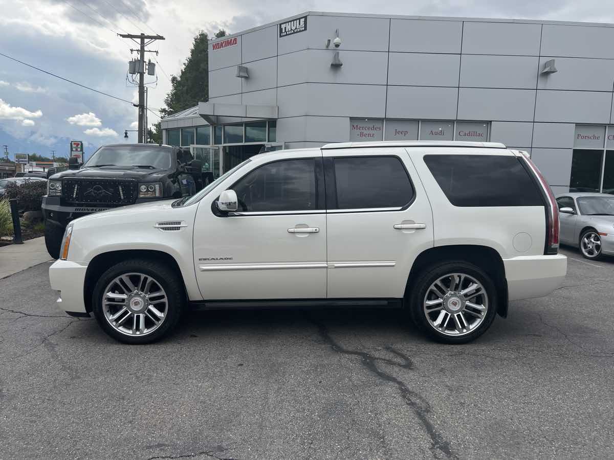 CADILLAC / キャディラック　32XM-14 2014 Cadillac Escalade Platinum for Sale in Tucson | Tucson