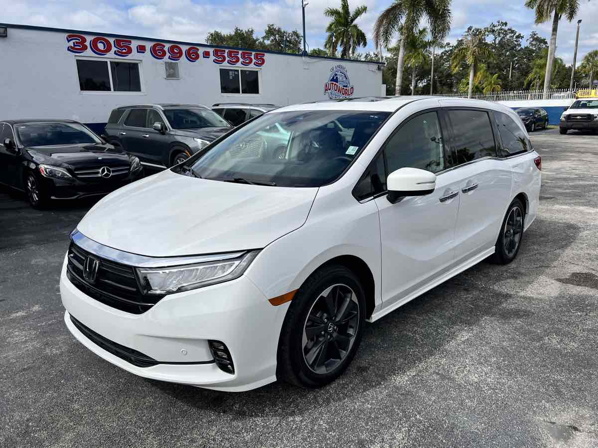 2023 Honda Odyssey Elite photo 4