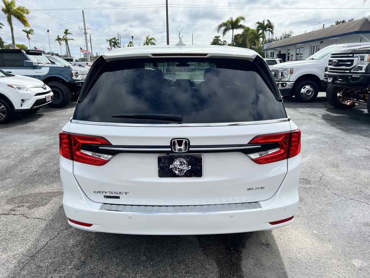 2023 Honda Odyssey Elite photo 7