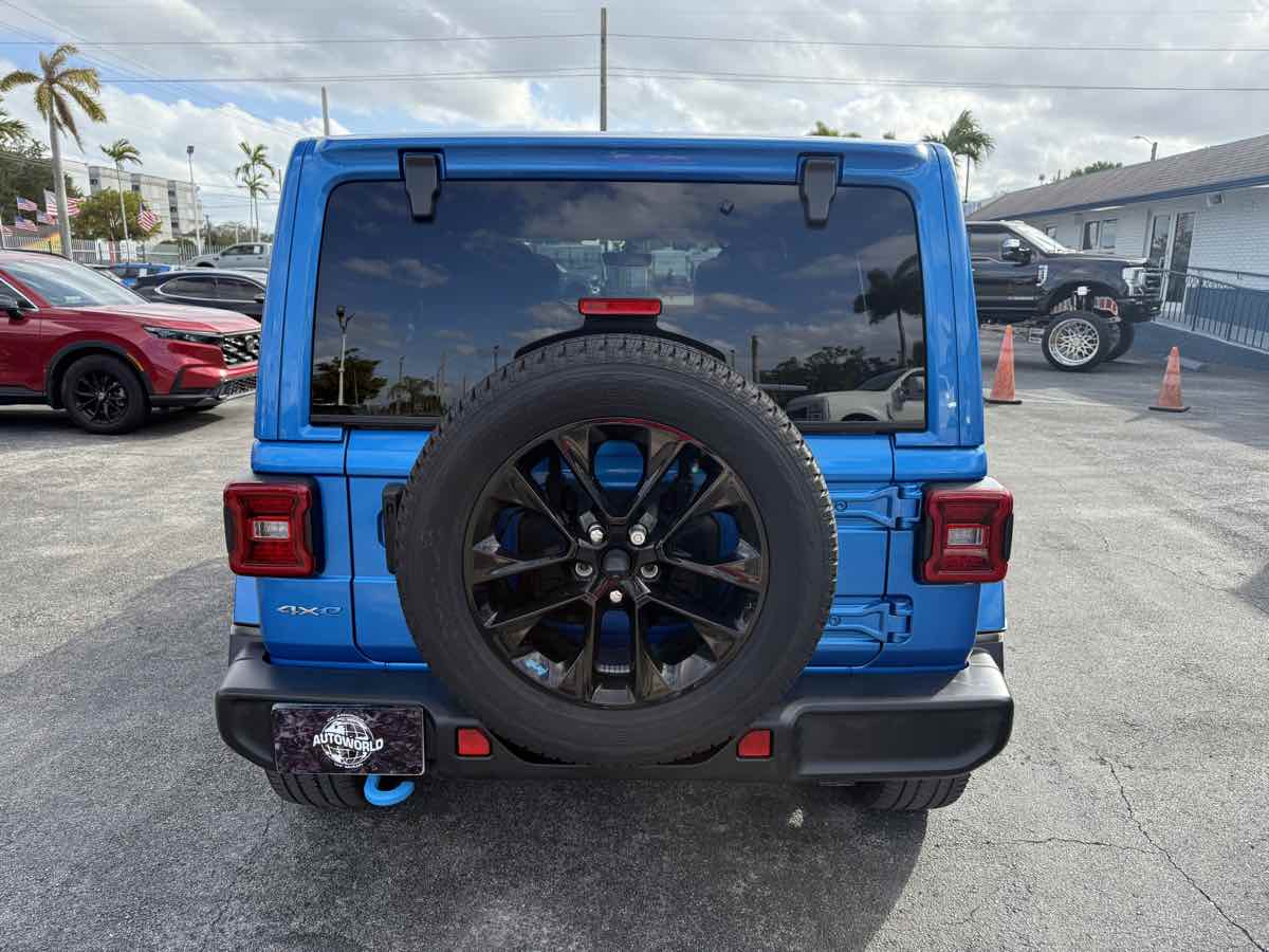 2022 Jeep Wrangler Unlimited Sahara 4xe photo 7