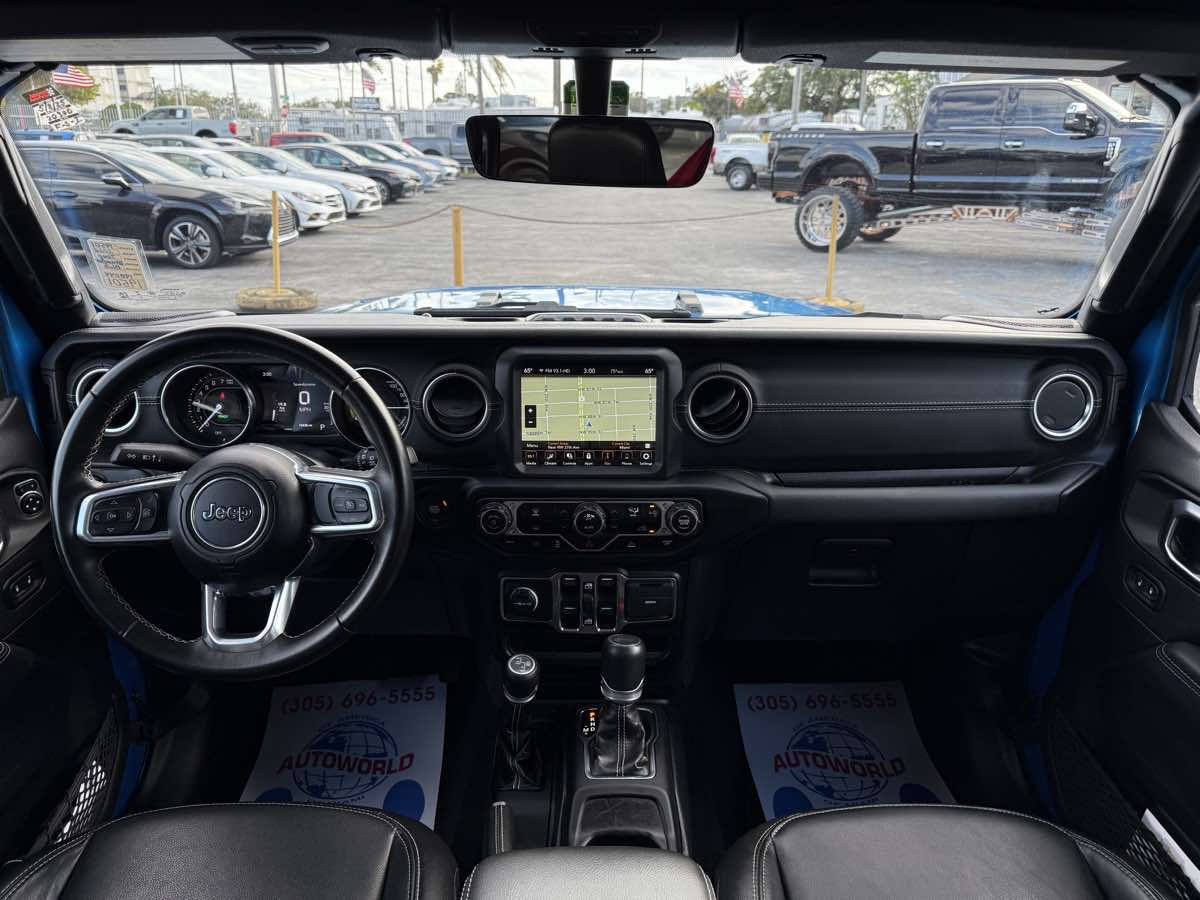 2022 Jeep Wrangler Unlimited Sahara 4xe photo 22