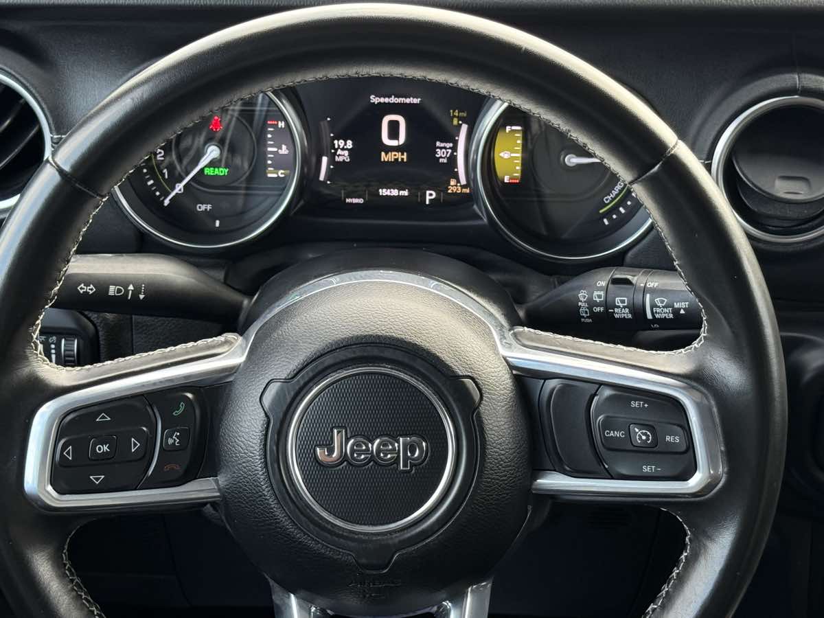 2022 Jeep Wrangler Unlimited Sahara 4xe photo 26