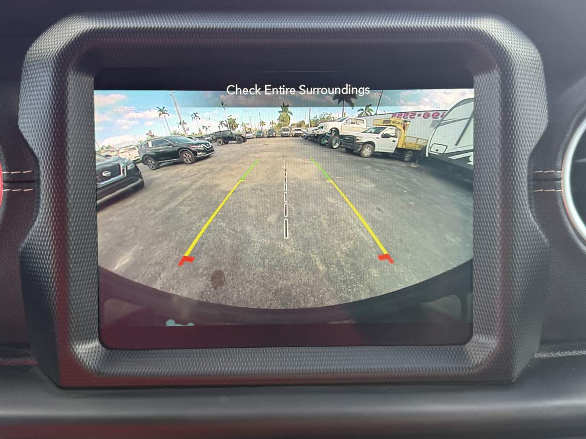 2022 Jeep Wrangler Unlimited Sahara 4xe photo 30