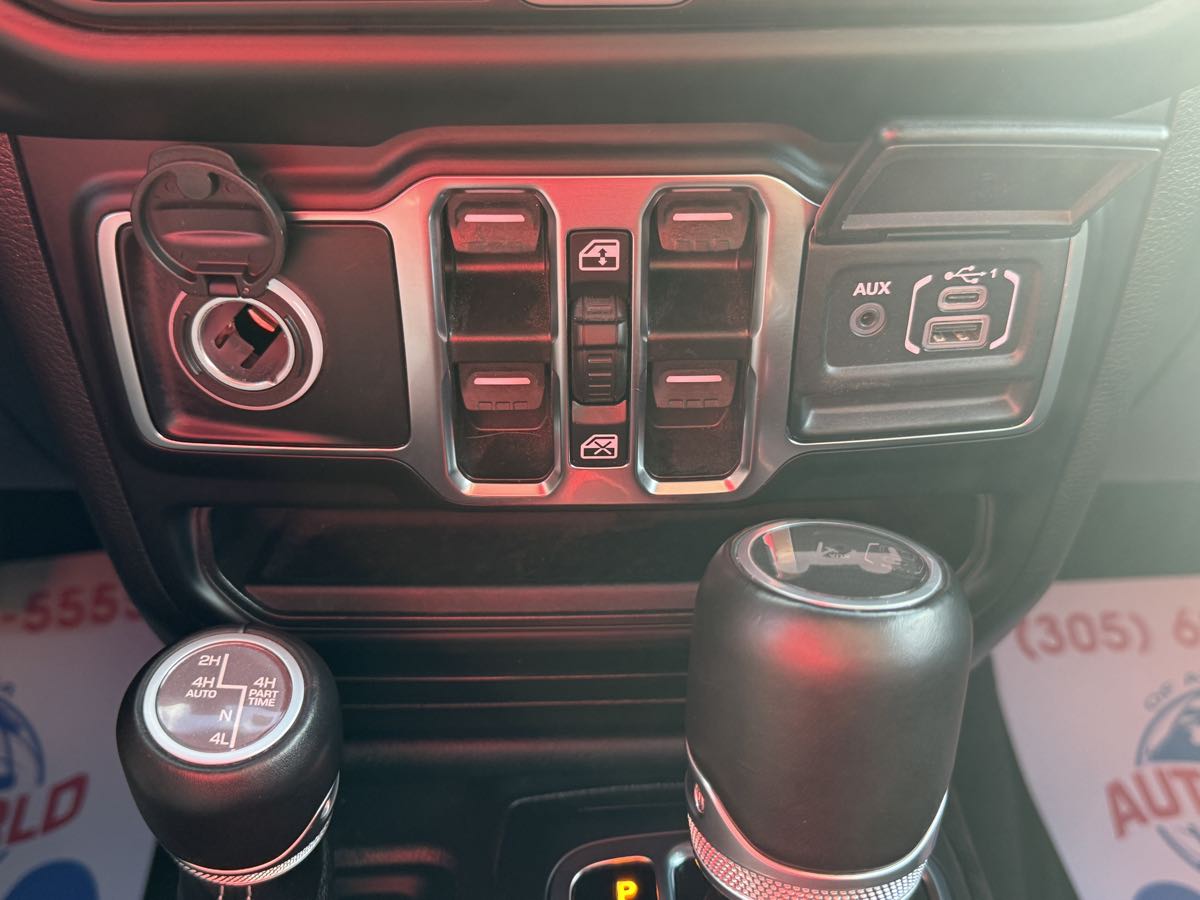 2022 Jeep Wrangler Unlimited Sahara 4xe photo 41