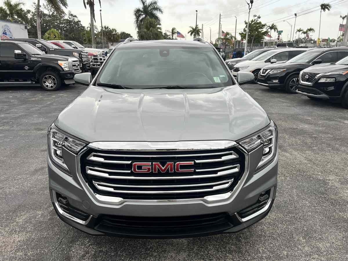 2023 Gmc Terrain SLT photo 3