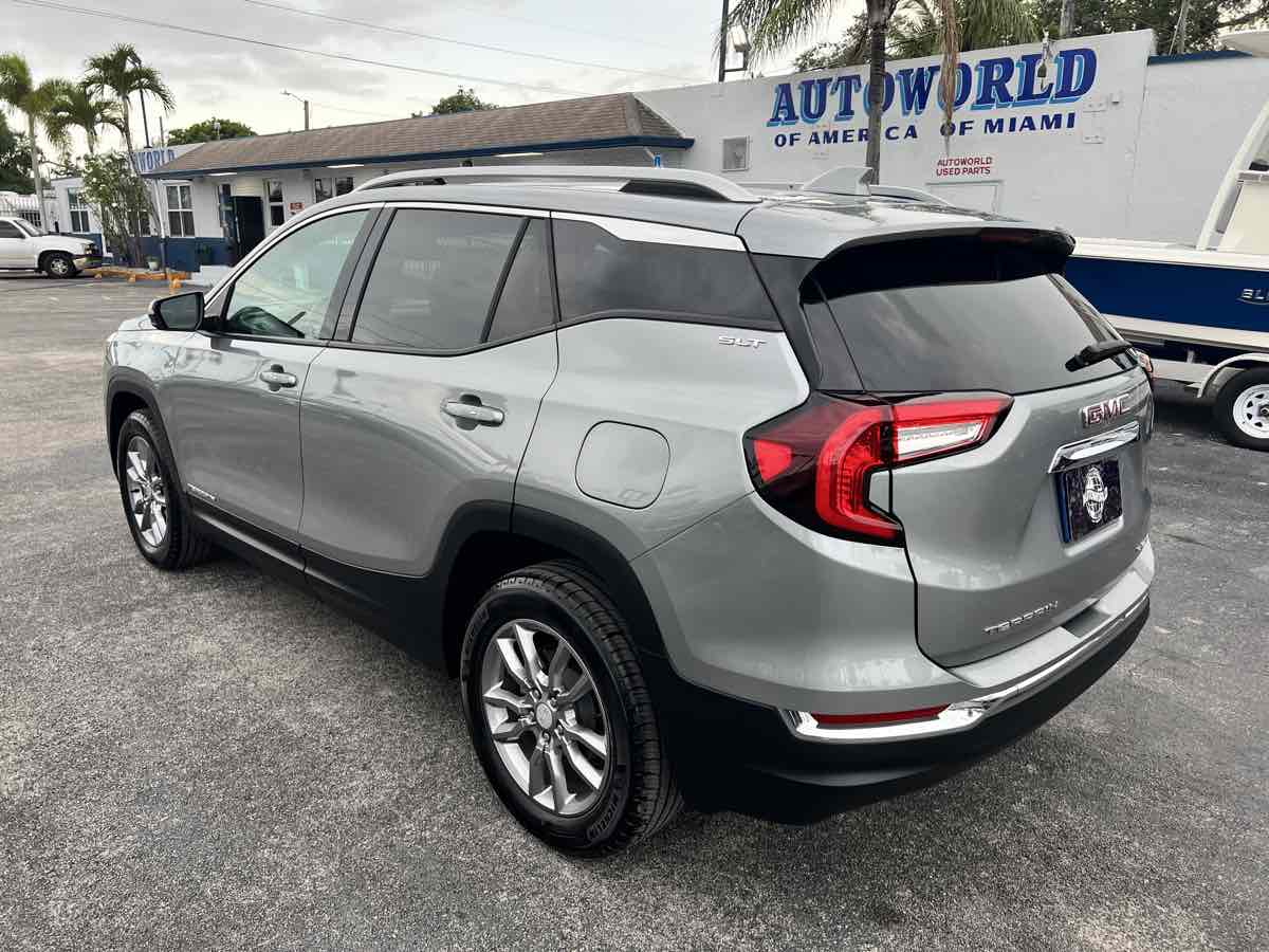 2023 Gmc Terrain SLT photo 6