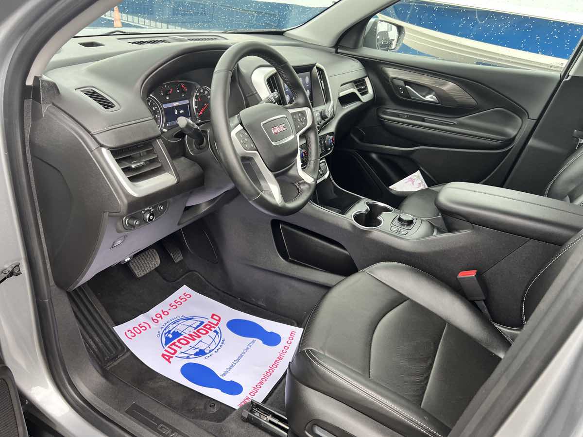 2023 Gmc Terrain SLT photo 12