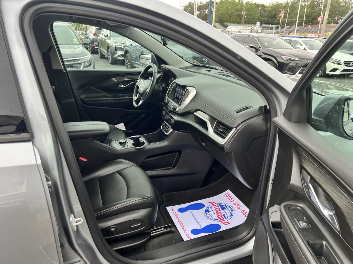 2023 Gmc Terrain SLT photo 14
