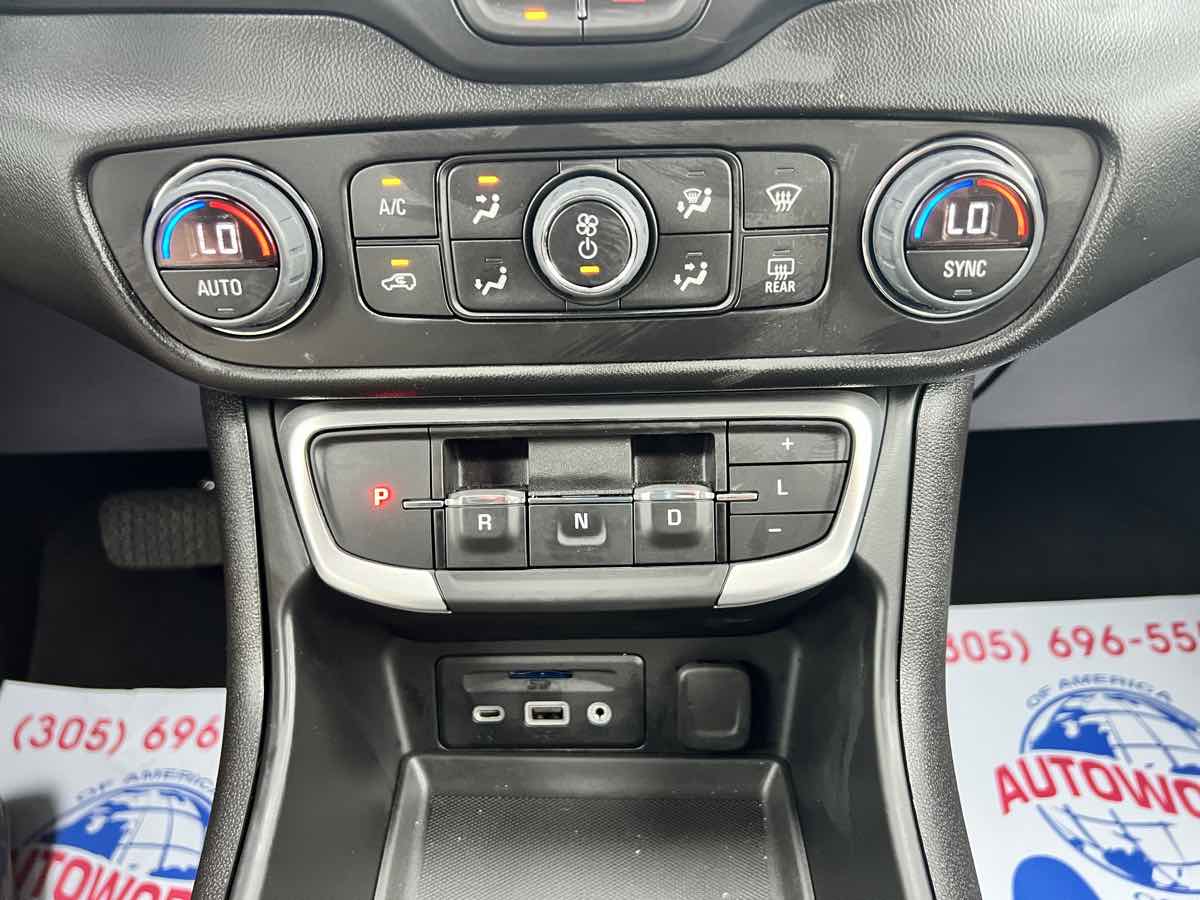 2023 Gmc Terrain SLT photo 39