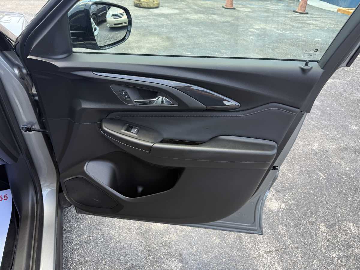 2023 Chevrolet Trailblazer RS photo 24