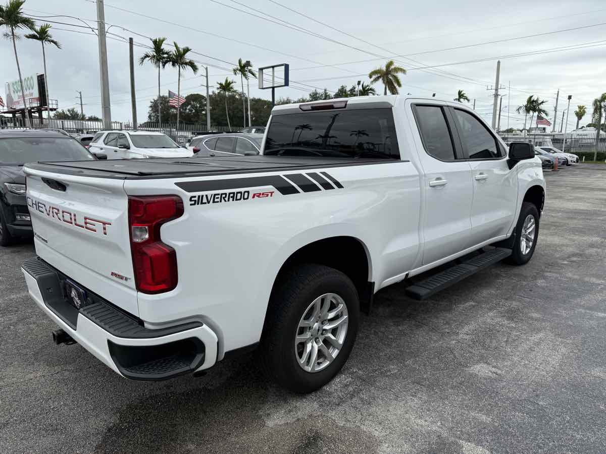 2020 Chevrolet Silverado 1500 RST photo 9